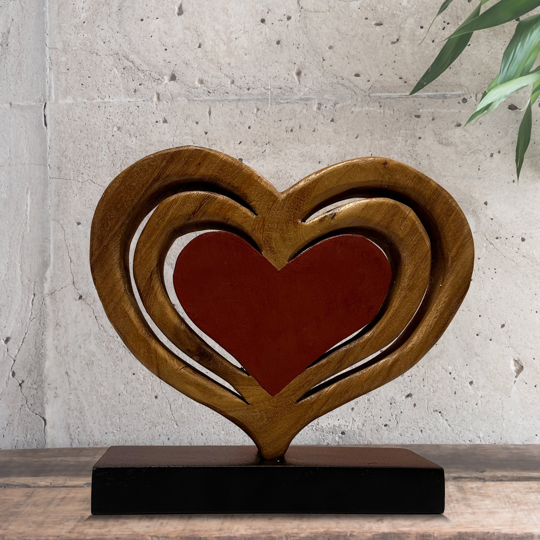 Decozen Home Decor Handmade Wooden Sculpture in Hearts Shape