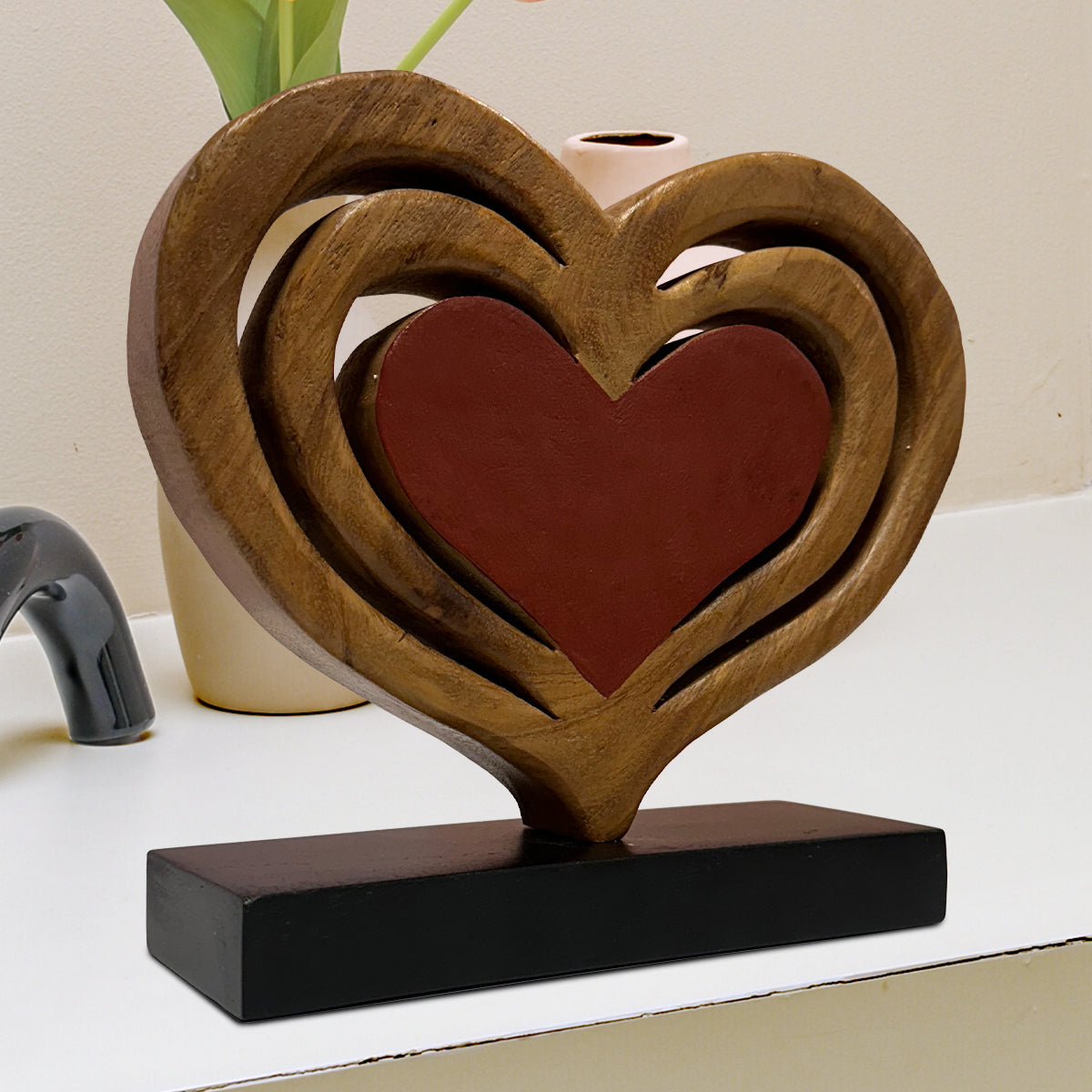 Decozen Home Decor Handmade Wooden Sculpture in Hearts Shape