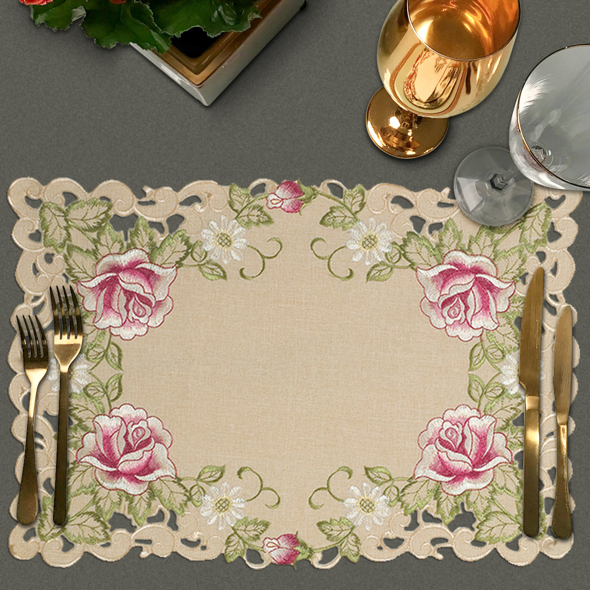 Beige Table Placemats - Docia Collection - Decozen