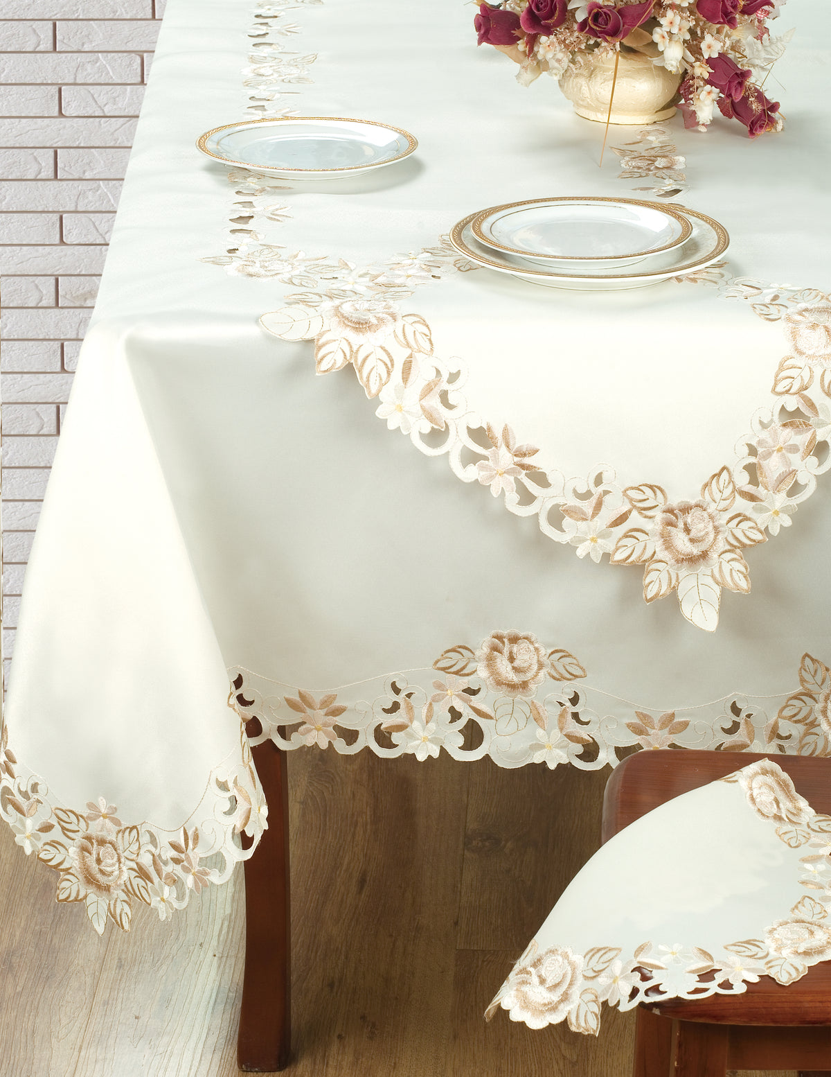 Beige Table Cover - Dayse Collection - Decozen