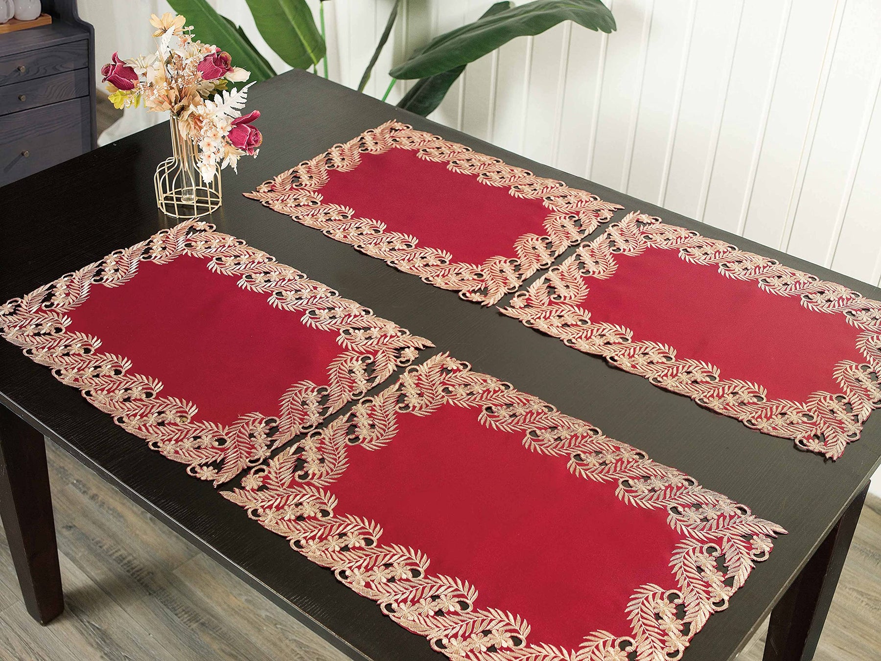 Decozen Stylish Table Linens 