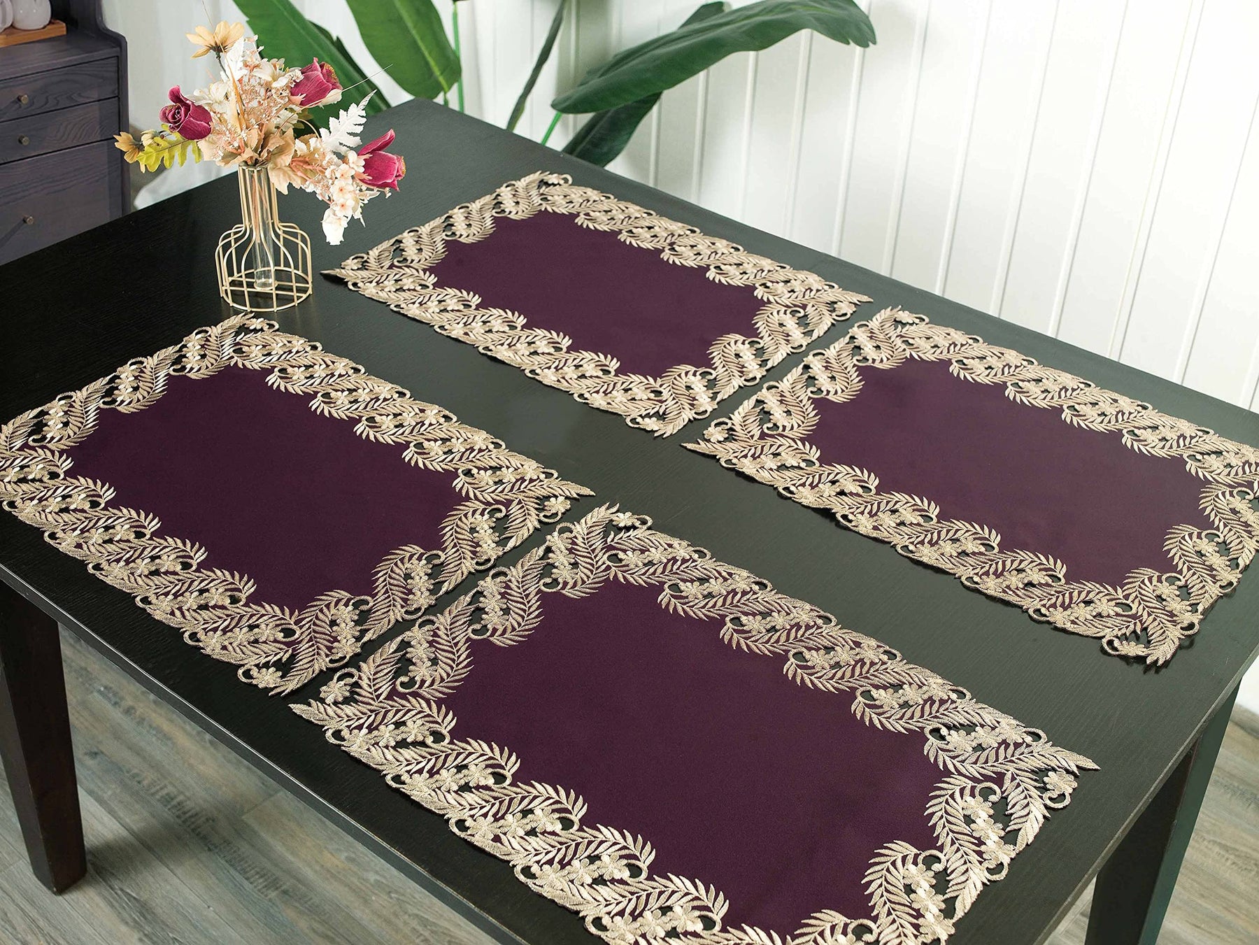 Decozen Stylish Table Linens 