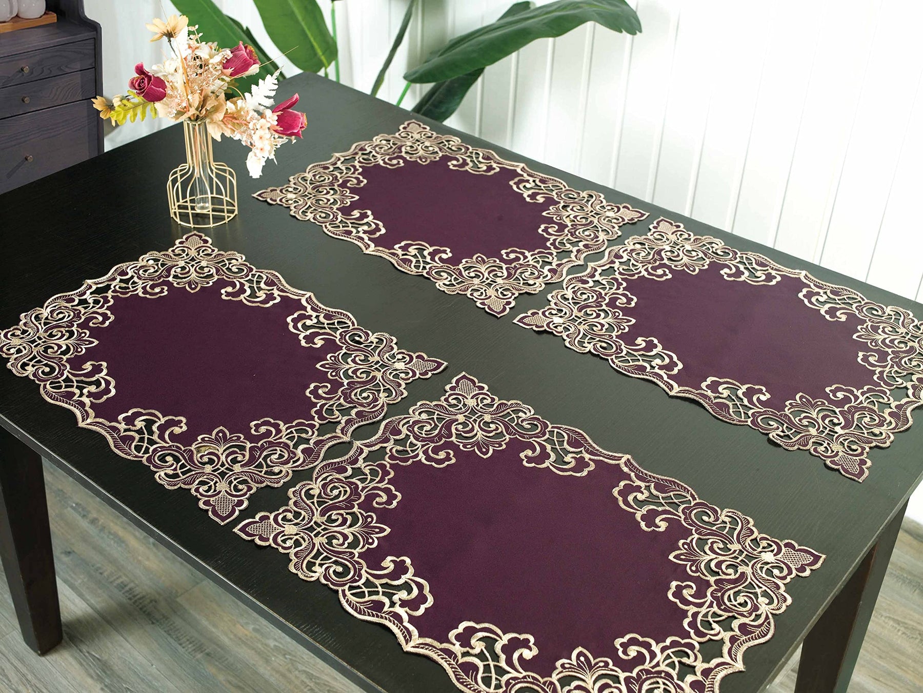 Decozen Stylish Table Linens 