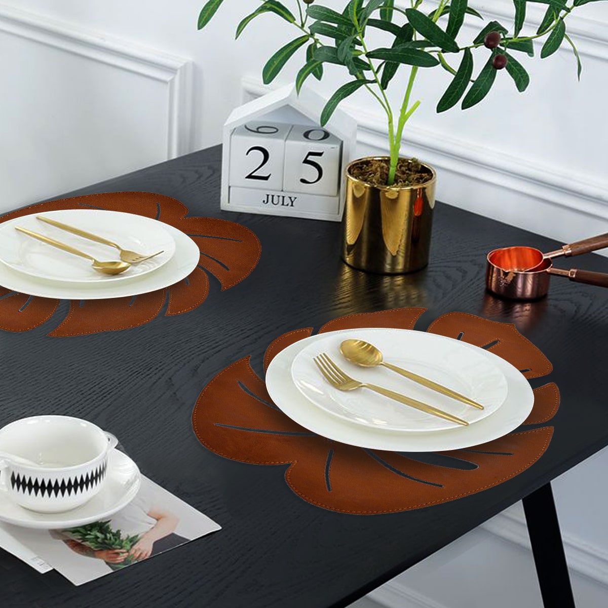 Leaf Cut Out Leather Placemats - Set of 6 - Decozen