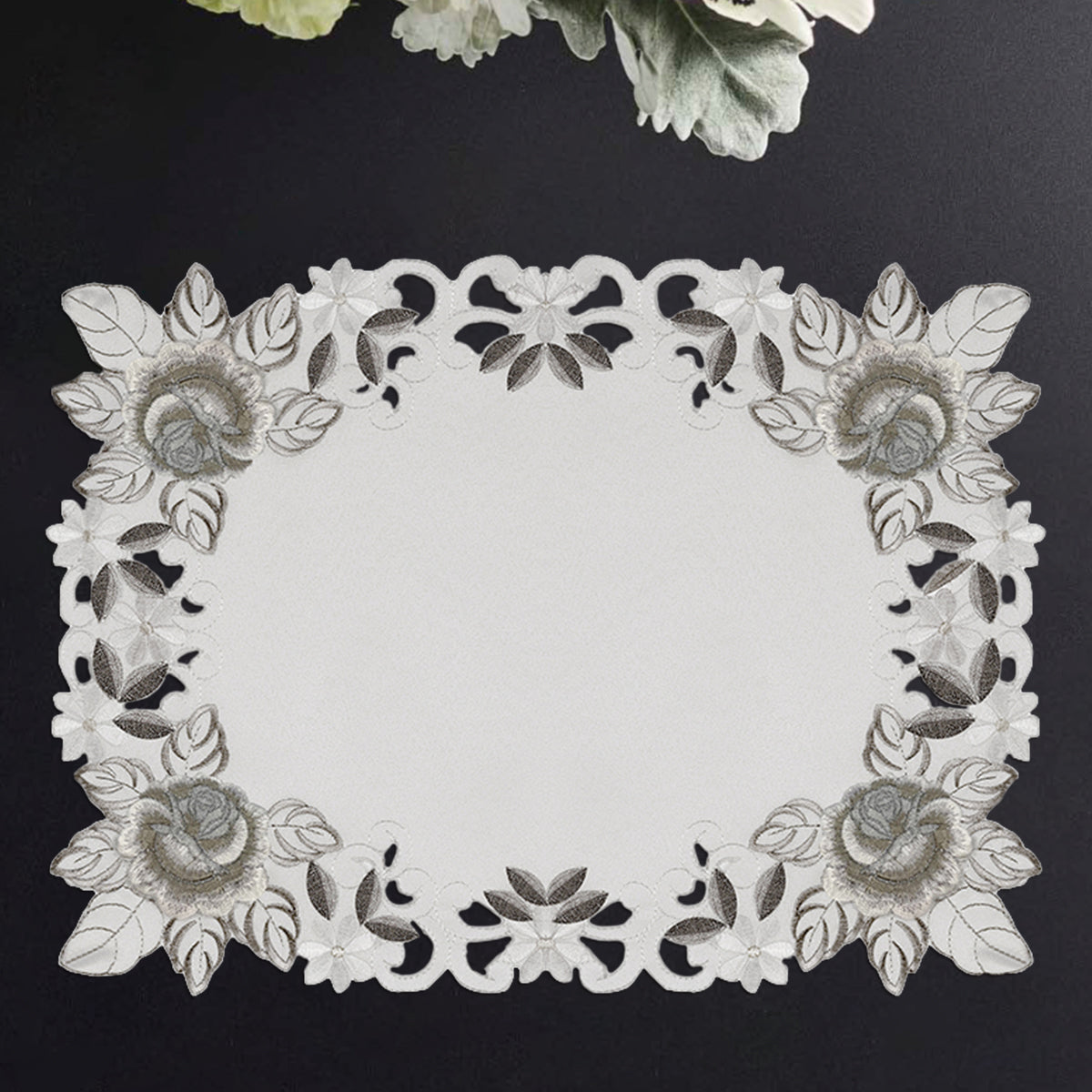 Ivory Table Placemats - Alois Collection - Decozen
